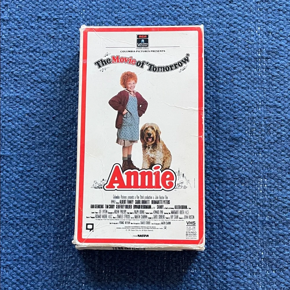 Annie (1985)VHS Tape
